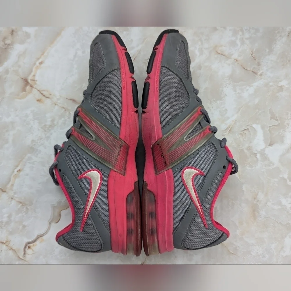 NIKE Woman's Air Max Trainer Excel  Running  Shoe Size 7.5